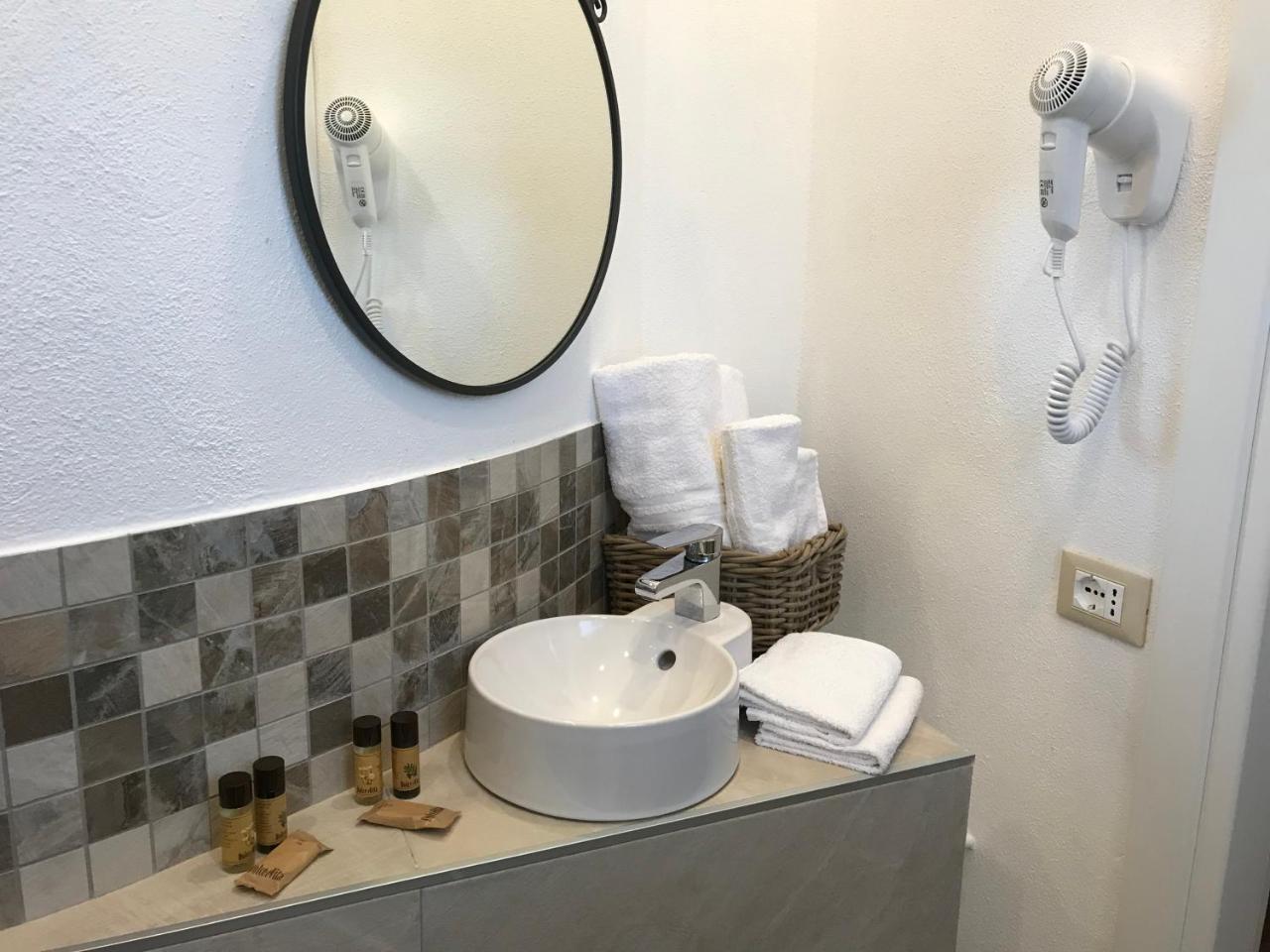 Hotel Cambogia Zibido San Giacomo Экстерьер фото